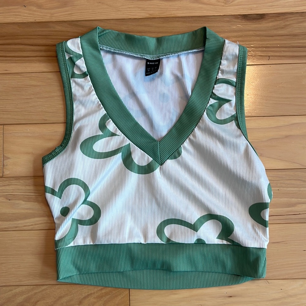 Cute top